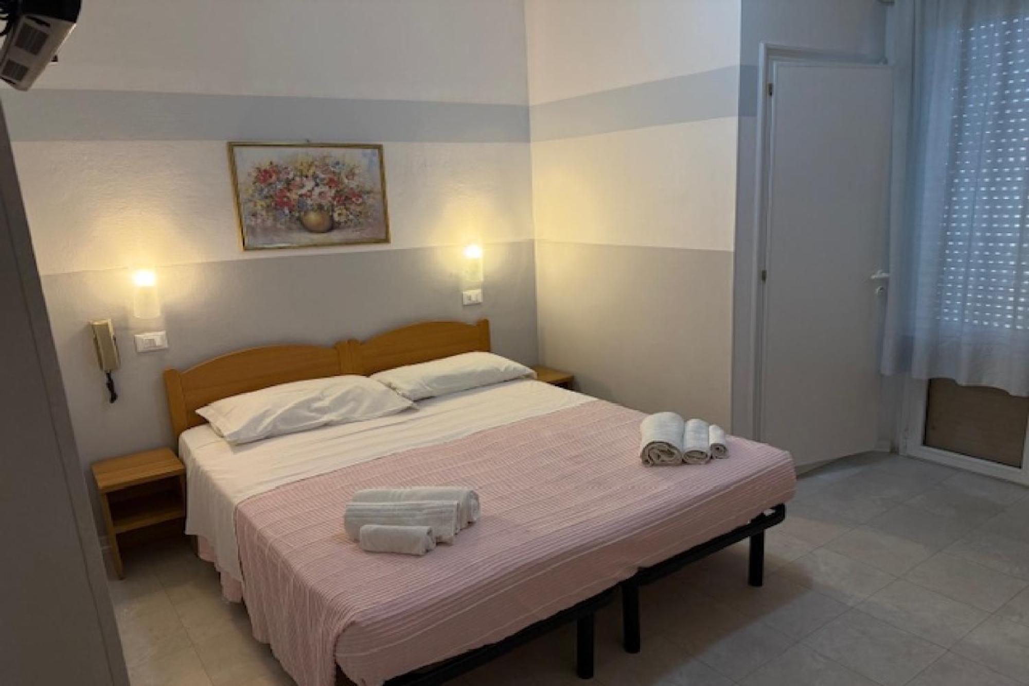 Hotel Nives リミニ エクステリア 写真